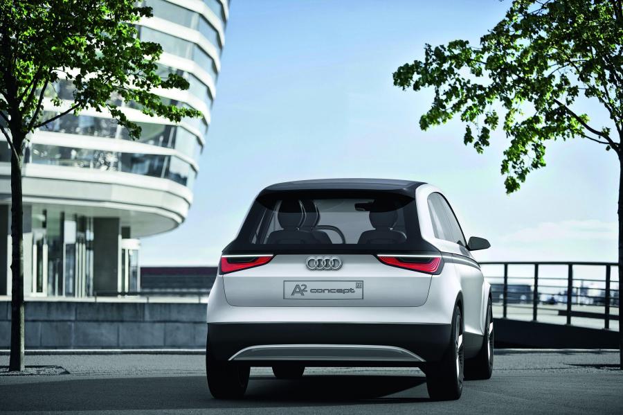  Audi A2 Concept 2011 года  (фото 13 из 32)